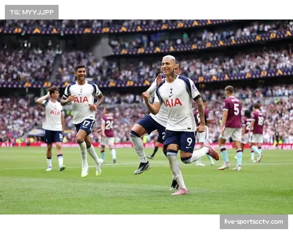 加纳队托马斯与库杜斯，英超中场组合攻防覆盖面积广阔